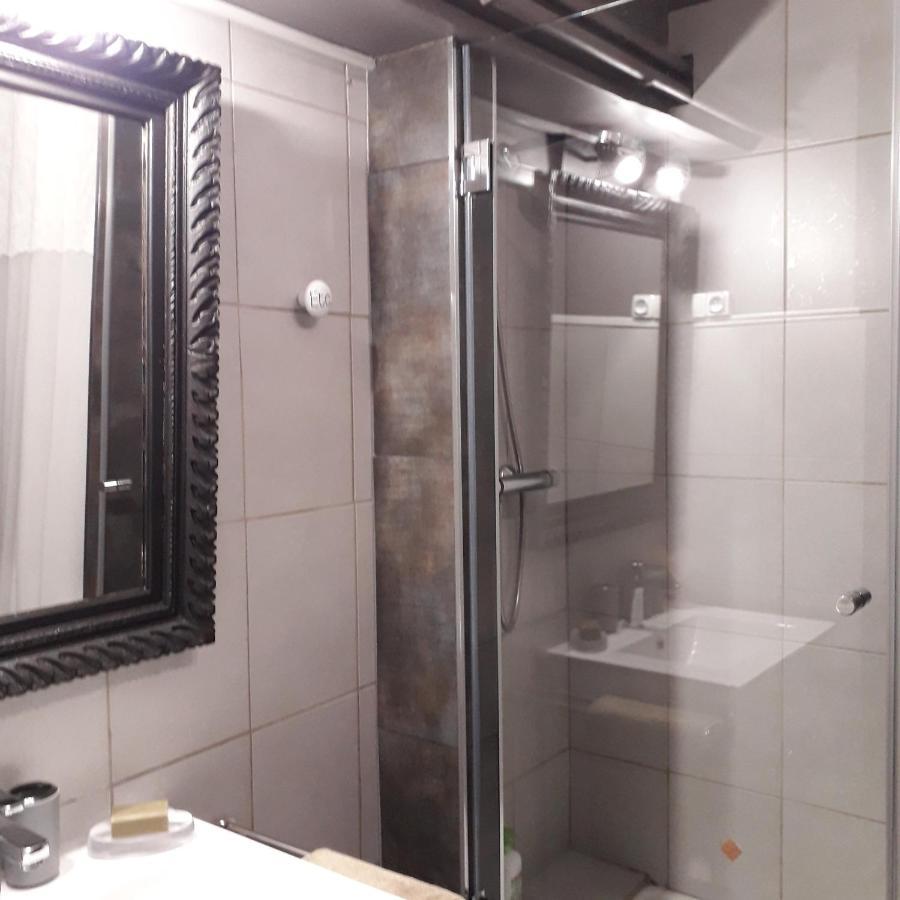 Le Logis Du Palais Apartment Marseille Bagian luar foto